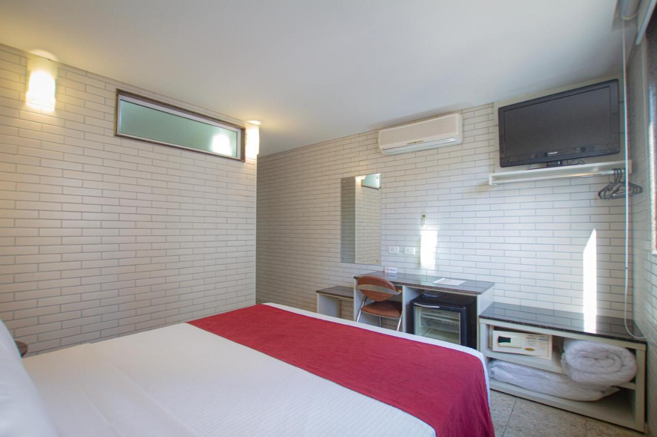 Hotel Confiance Prime Batel Куритиба Экстерьер фото