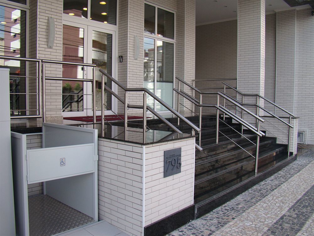 Hotel Confiance Prime Batel Куритиба Экстерьер фото