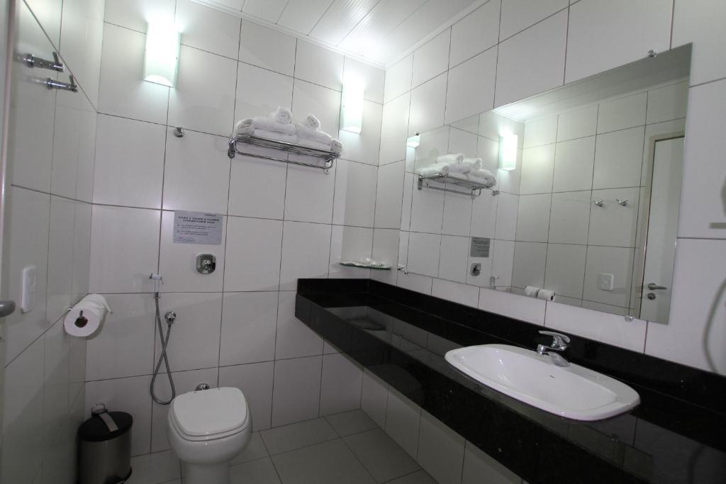 Hotel Confiance Prime Batel Куритиба Номер фото